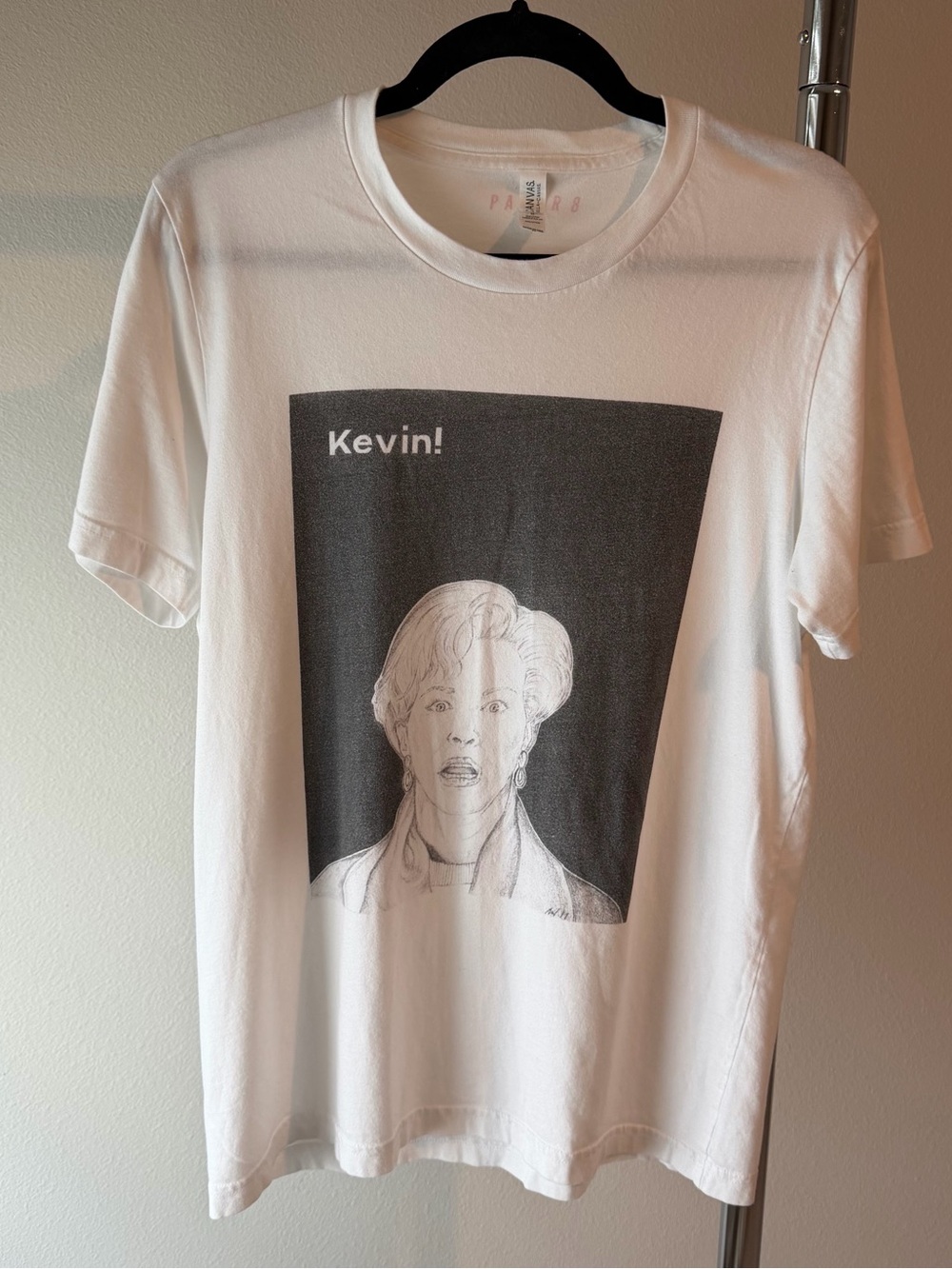 Paper 8 Bella Canvas Size Medium Home Alone Graphic Kevin! Crewneck T-Shirt GUC